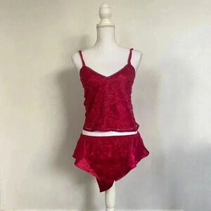 Vintage gold label Victoria secret deep red lace & satin set.
